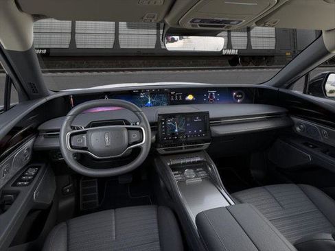 New 2026 Lincoln Nautilus Reserve image 9