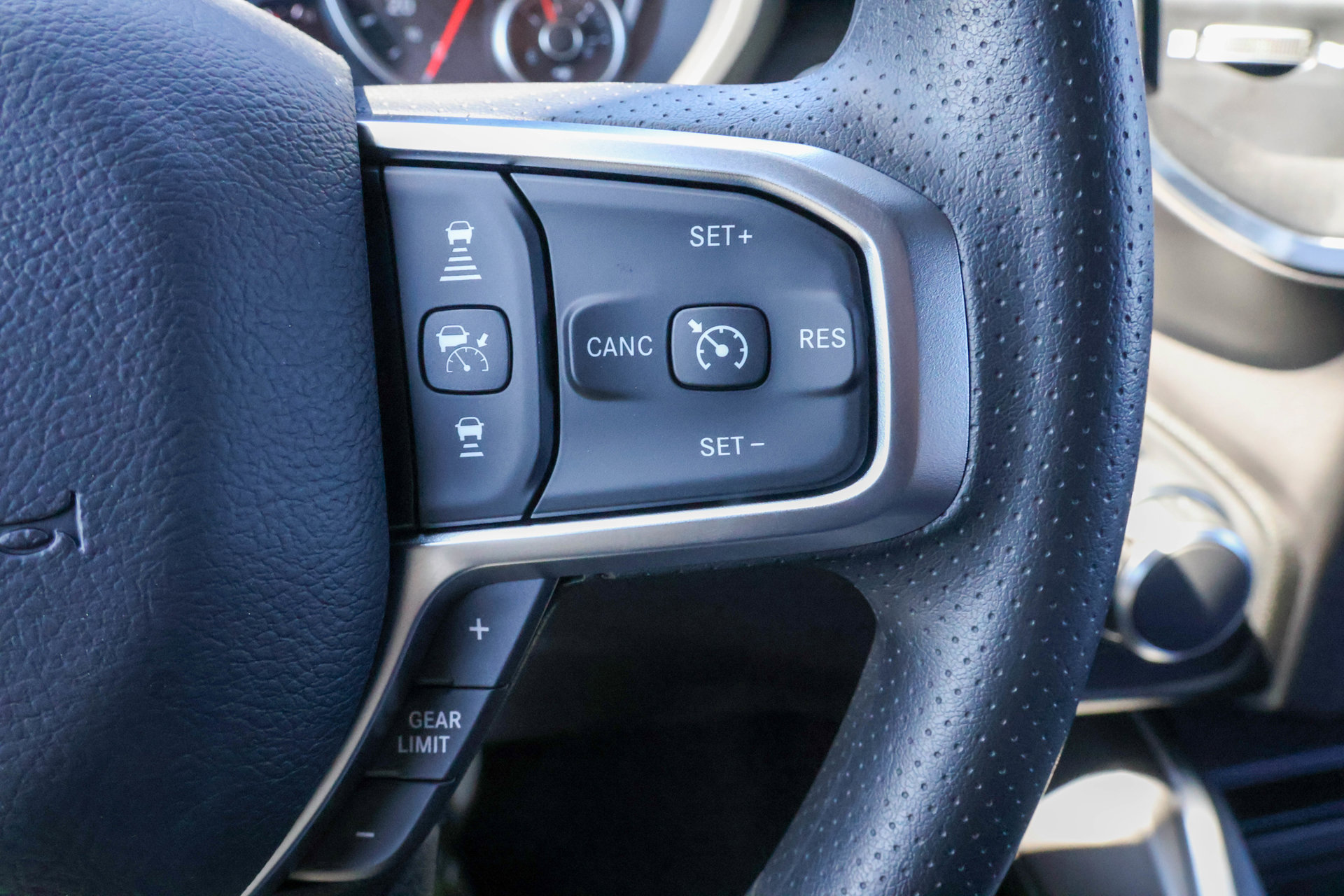New 2026 RAM 1500 Express AWD/4WD image 26