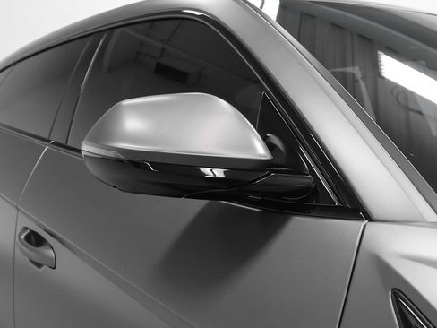 Used 2024 Lamborghini Urus S AWD/4WD image 7