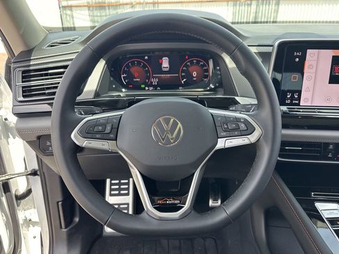 New 2026 Volkswagen Atlas Peak Edition AWD/4WD image 19