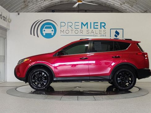 Used 2015 Toyota RAV4 LE FWD image 3