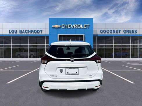 Used 2023 Nissan Kicks SV FWD image 7