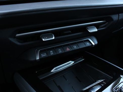 New 2026 Audi Q3 quattro 2.0T AWD/4WD image 18