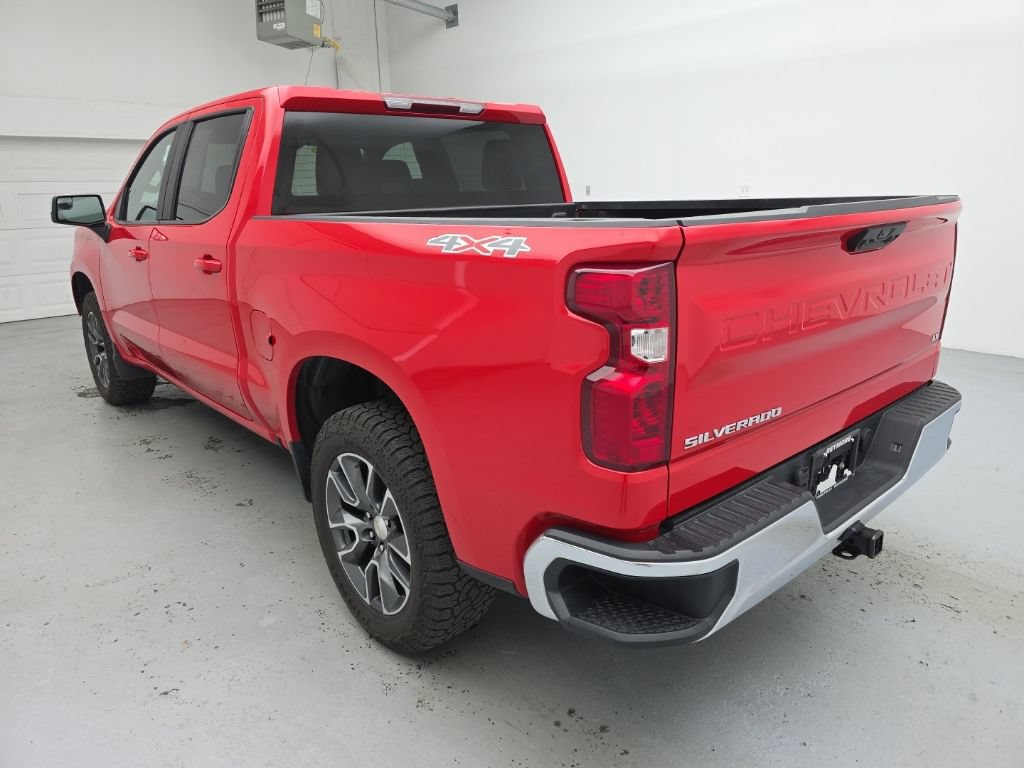 Used 2024 Chevrolet Silverado 1500 LT AWD/4WD image 10