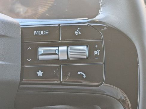 New 2026 Kia Sorento LX FWD image 26