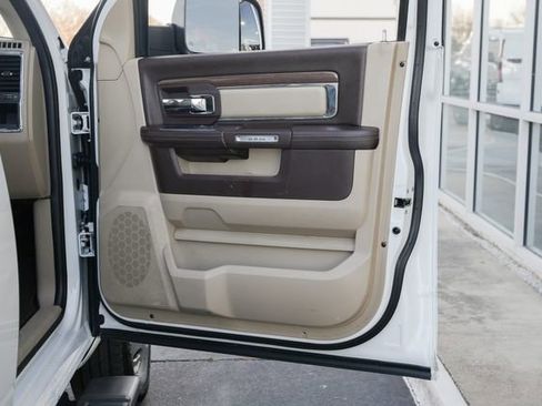 Used 2015 RAM 3500 Laramie image 33