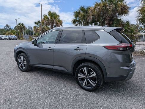 Used 2026 Nissan Rogue SL FWD image 5