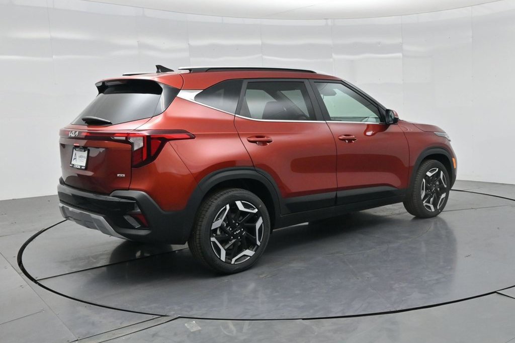 New 2026 Kia Seltos SX w/ SX Sunroof Package AWD/4WD image 10