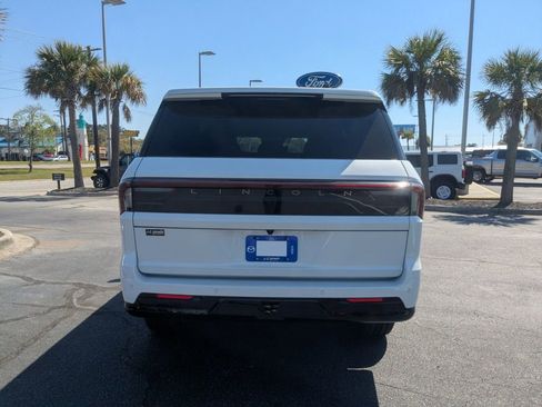 New 2026 Lincoln Navigator Black Label AWD/4WD image 5