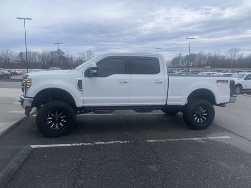 Used 2019 Ford F250 Lariat w/ Lariat Ultimate Package image 2