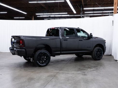 New 2026 RAM 2500 Big Horn AWD/4WD image 6