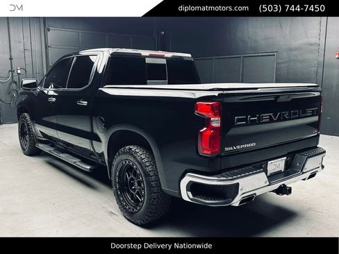 Used 2021 Chevrolet Silverado 1500 LTZ AWD/4WD image 5