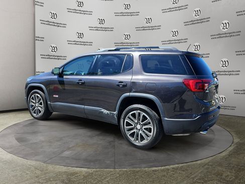 Used 2017 GMC Acadia SLT AWD/4WD image 3