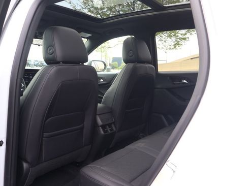 New 2026 Chevrolet Equinox LT w/ Convenience Package II FWD image 39