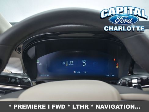 Used 2024 Lincoln Corsair Premiere image 13