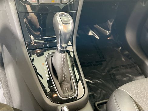 Used 2018 Buick Encore Sport Touring FWD image 17