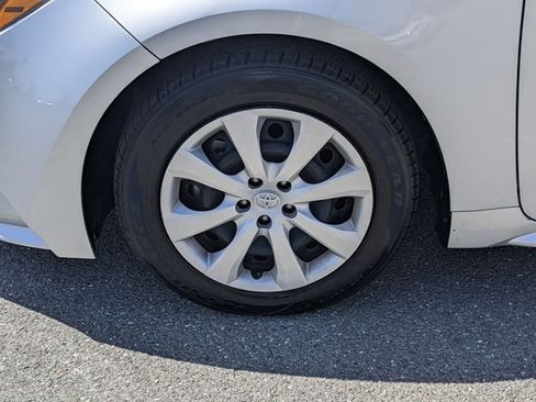 Used 2024 Toyota Corolla LE FWD image 22