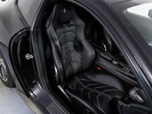 Used 2014 Ferrari F12 Berlinetta RWD image 54