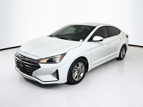 Used 2020 Hyundai Elantra SEL w/ Cargo Package (C1) FWD image 3