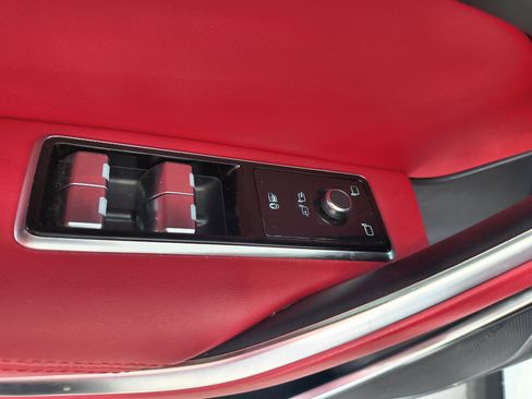 Used 2023 Jaguar F-PACE R-Dynamic S image 12