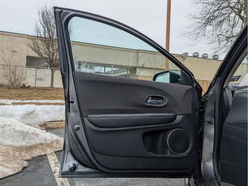 Used 2020 Honda HR-V EX image 10