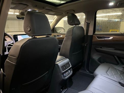 New 2026 Volkswagen Atlas SE image 25