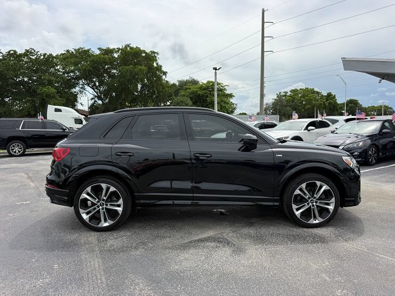 Used 2022 Audi Q3 2.0T Premium Plus w/ Premium Plus Package AWD/4WD image 4
