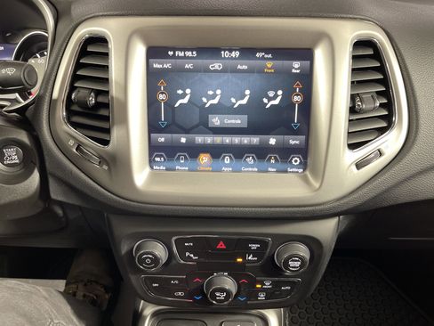 Used 2019 Jeep Compass Latitude w/ Popular Equipment Group image 24