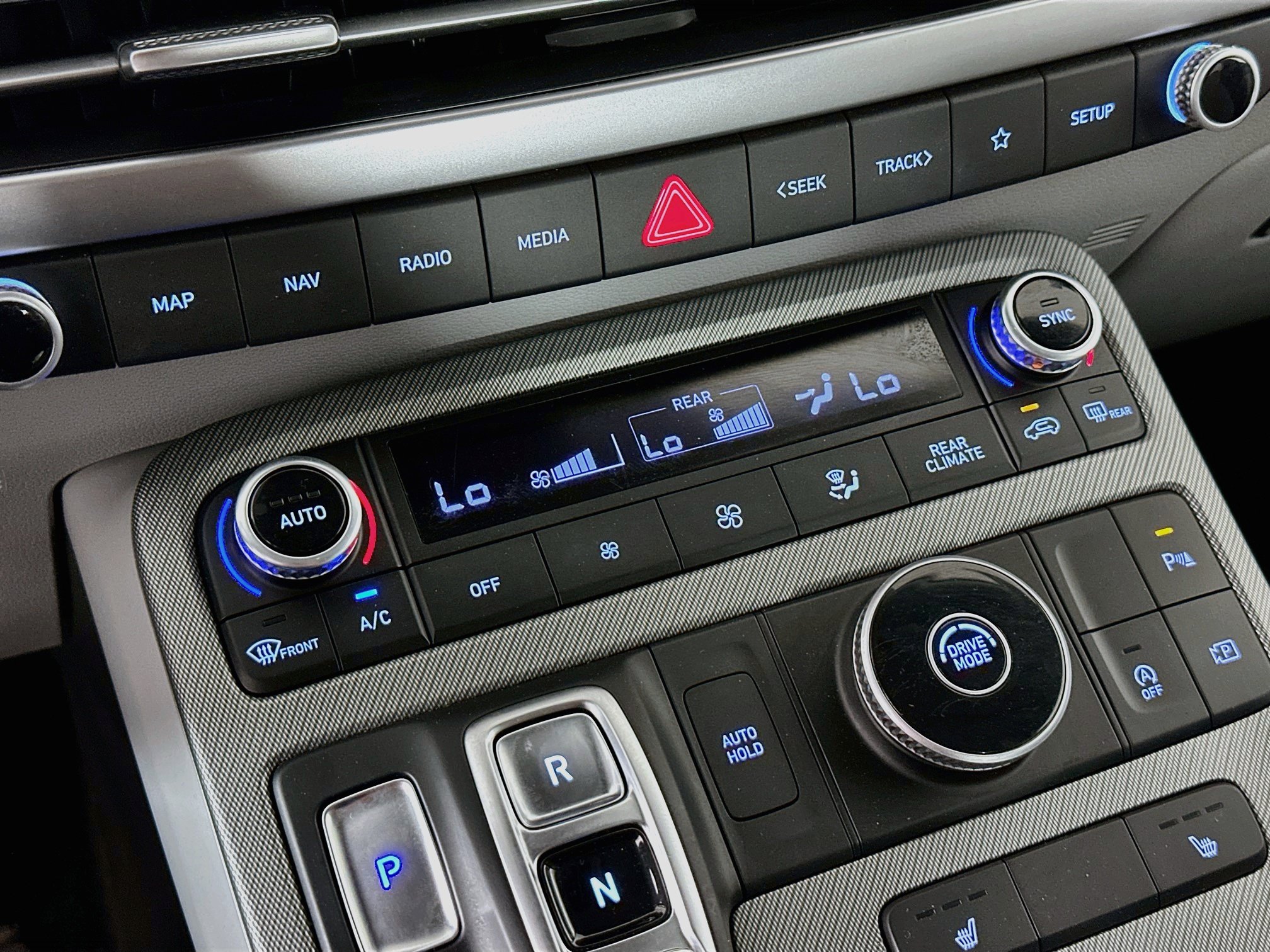 Used 2025 Hyundai Palisade SEL FWD image 24