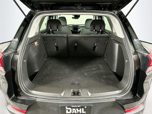 Used 2022 Chevrolet TrailBlazer LS FWD image 24