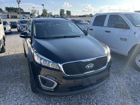 Used 2016 Kia Sorento LX AWD/4WD image 1