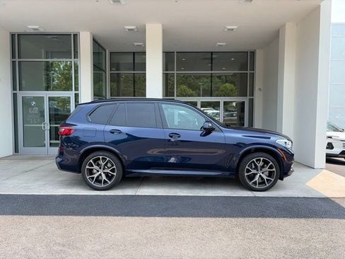 Used 2022 BMW X5 M50i w/ Executive Package AWD/4WD image 2