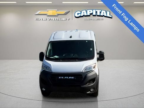Used 2025 RAM ProMaster 2500 w/ Convenience Group FWD image 8