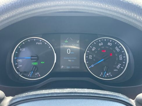 Used 2019 Toyota RAV4 XLE w/ Convenience Package AWD/4WD image 9