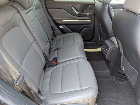 Used 2023 Lincoln Corsair AWD w/ Equipment Group 101A image 30