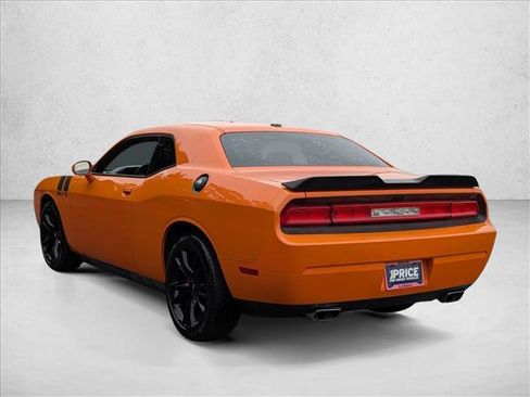 Used 2012 Dodge Challenger R/T image 8