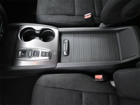 Used 2022 Honda Pilot Sport image 32