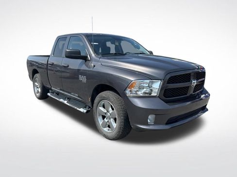 Used 2019 RAM 1500 Express w/ Express Value Package AWD/4WD image 2