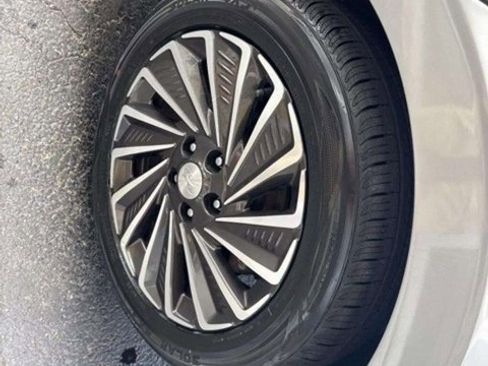 Used 2023 Hyundai Sonata SEL image 13