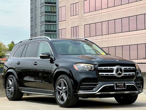 Used 2023 Mercedes-Benz GLS 450 4MATIC image 1