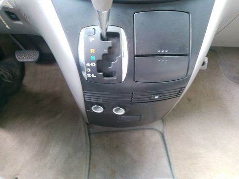 Used 2007 Toyota Sienna LE w/ LE Pkg 3 FWD image 36