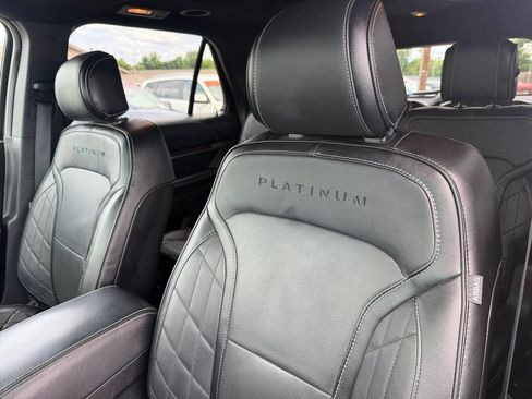 Used 2016 Ford Explorer Platinum AWD/4WD image 13
