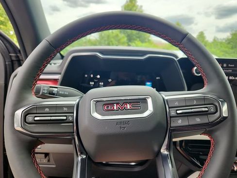 New 2026 GMC Canyon AT4X AWD/4WD image 15