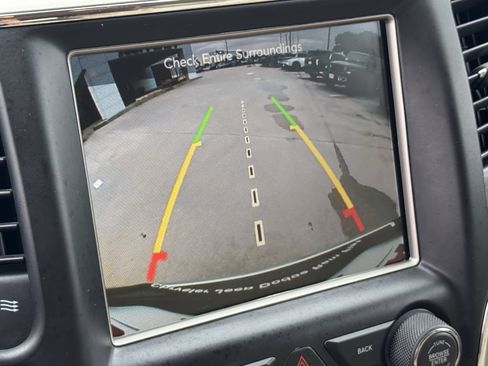 Used 2017 Jeep Grand Cherokee Limited RWD image 19