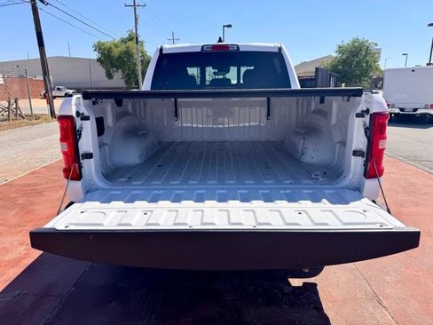 Used 2025 RAM 1500 Big Horn AWD/4WD image 7