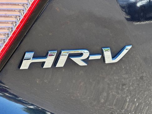 Used 2018 Honda HR-V EX image 30