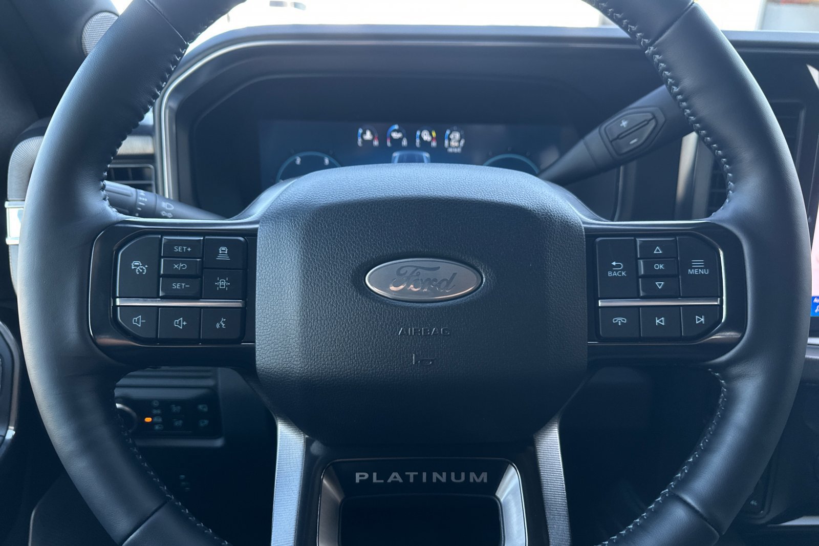 New 2027 Ford F250 Platinum w/ Tremor Off-Road Package AWD/4WD image 23