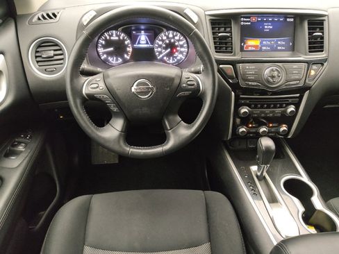 Used 2019 Nissan Pathfinder SV FWD image 22