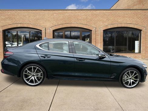 Used 2025 Genesis G70 2.5T AWD/4WD image 4