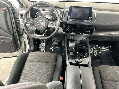 Used 2021 Nissan Rogue SV AWD/4WD image 17